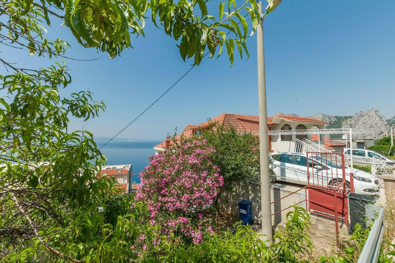 Apartment Marijana Omiš Buitenkant foto