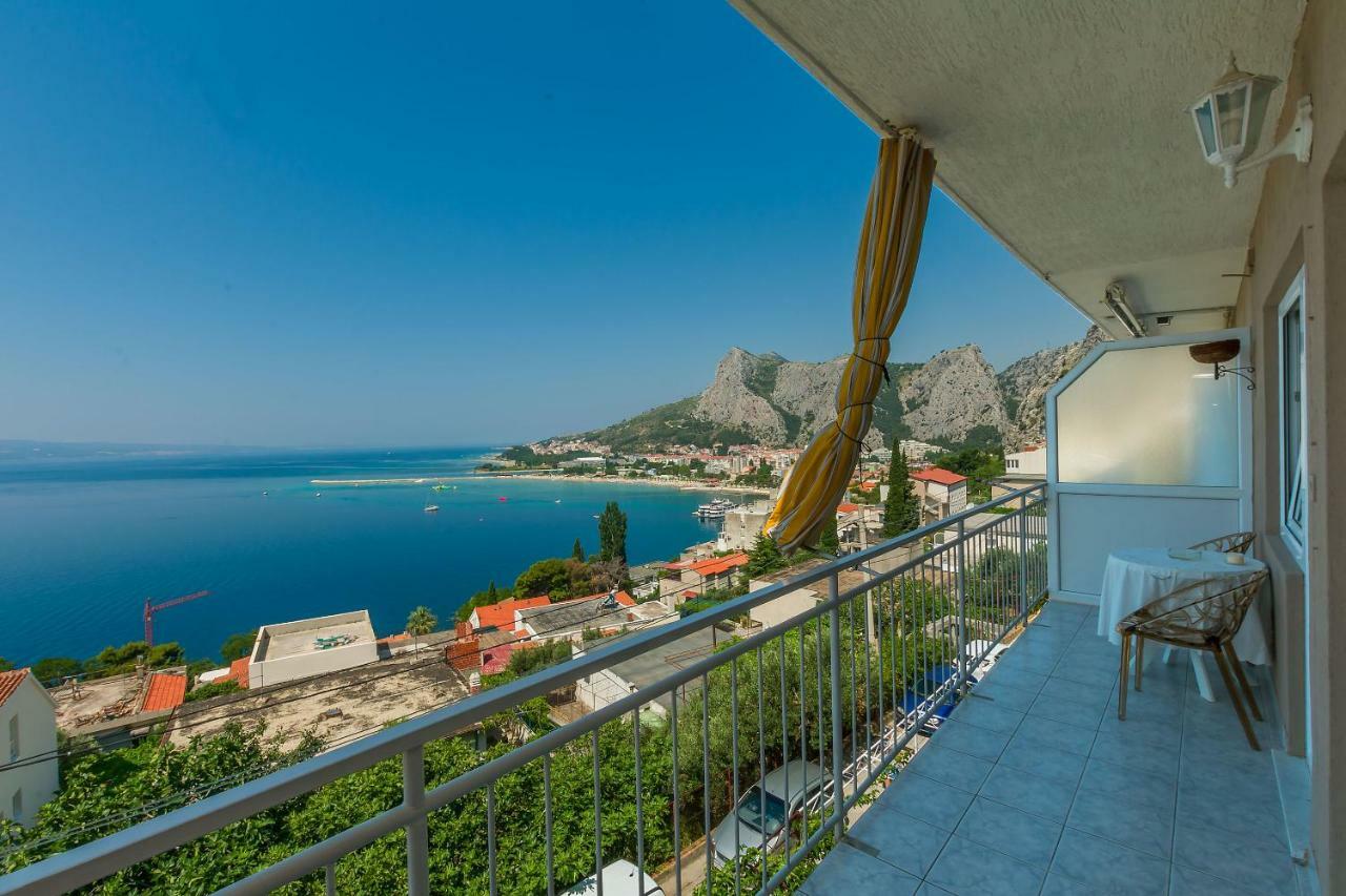 Apartment Marijana Omiš Buitenkant foto