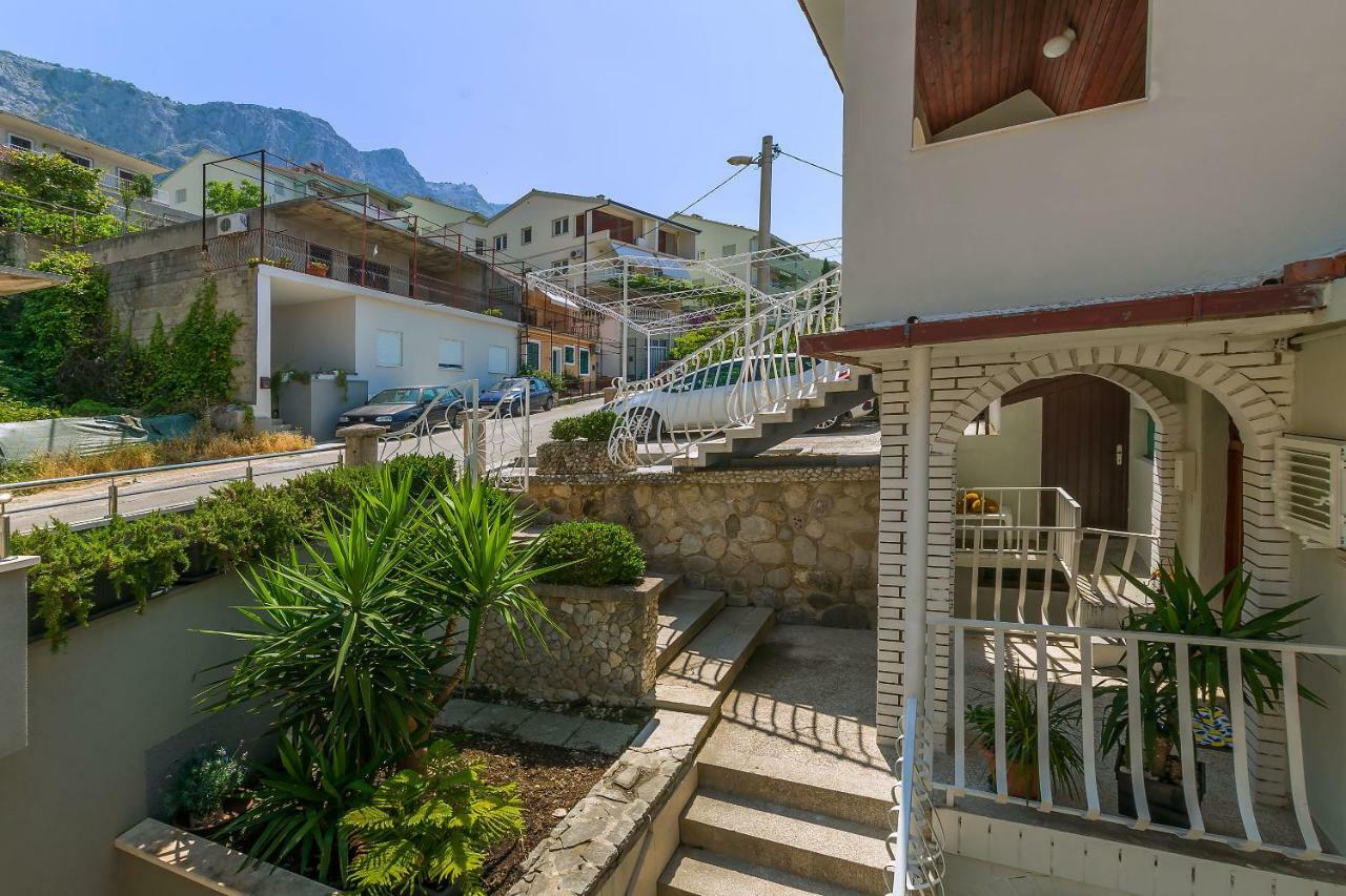 Apartment Marijana Omiš Buitenkant foto