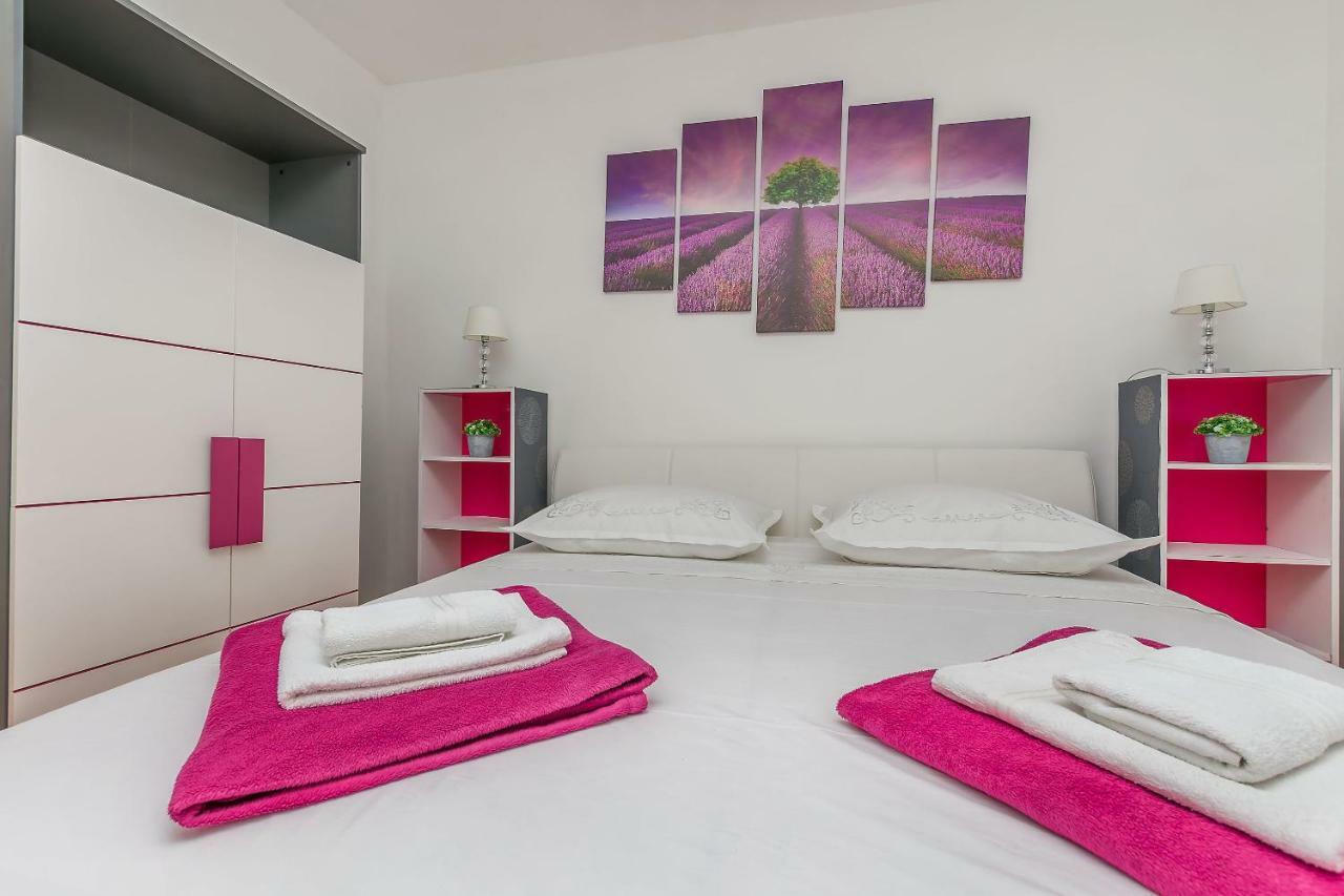 Apartment Marijana Omiš Buitenkant foto